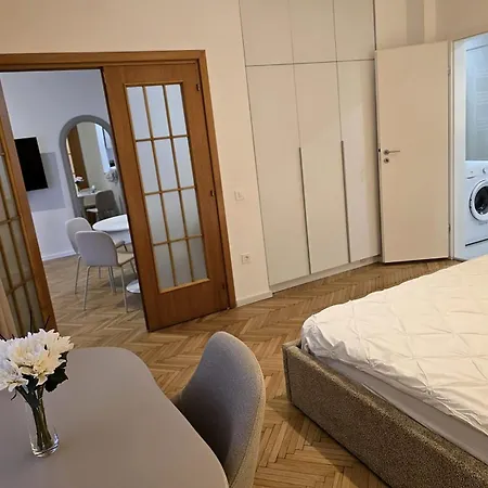 Conta - 1br Center By Links
